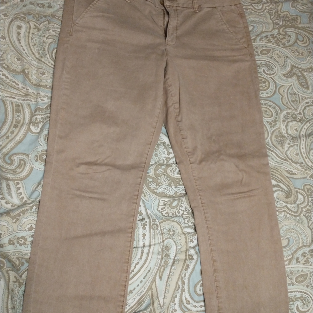 American Eagle beige skinny pants